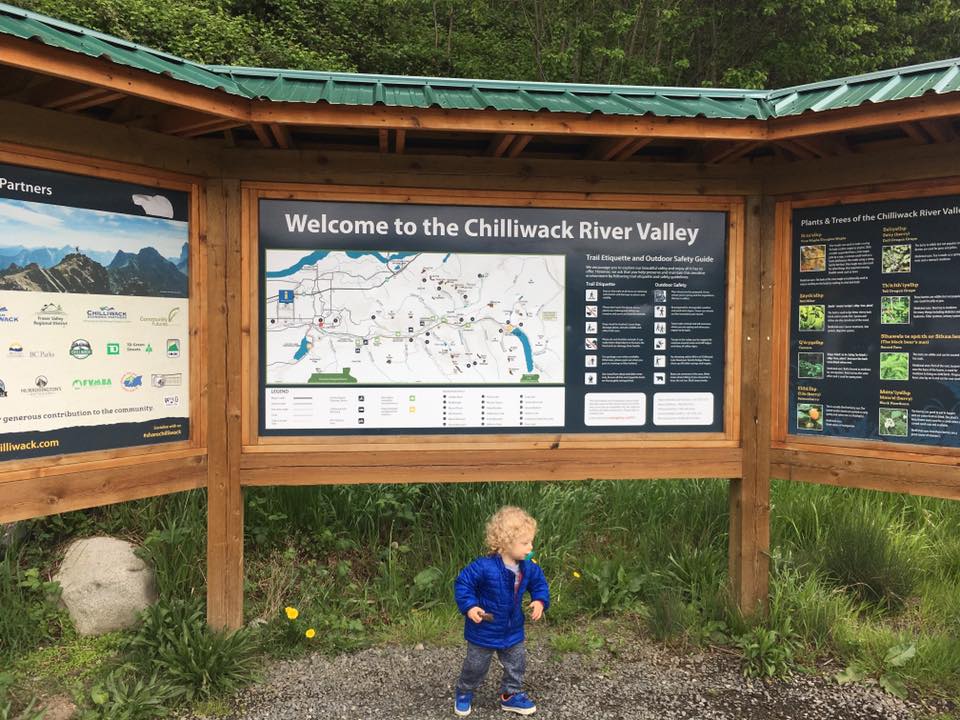 welcome to the chilliwack river valley sign
