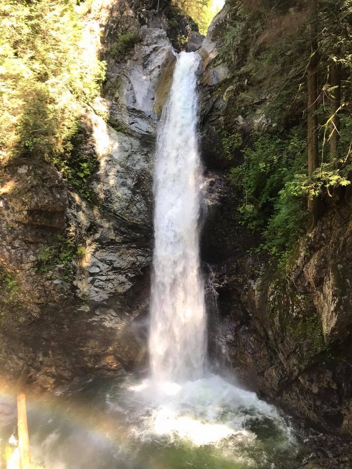 cascade waterfall mission bc